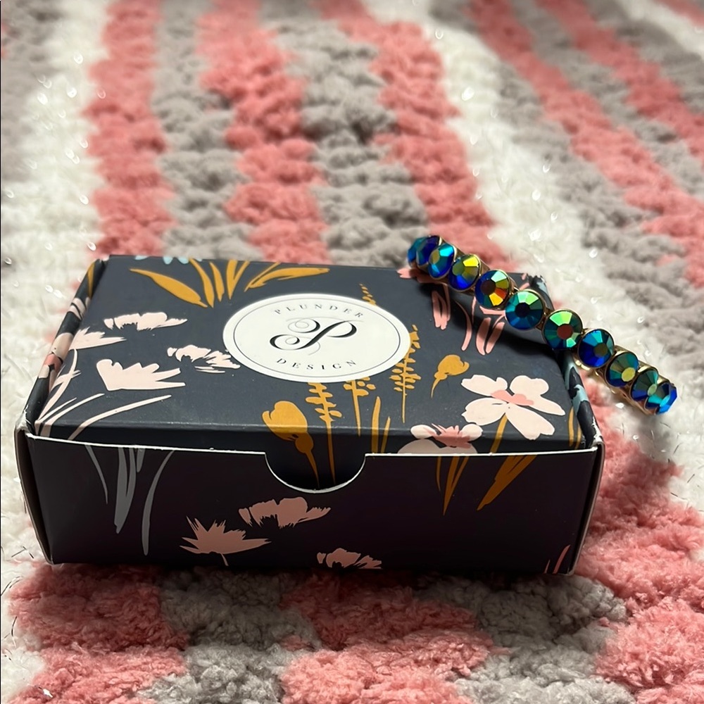 Colorful Blue Beaded Magnetic Plunder Bracelet
